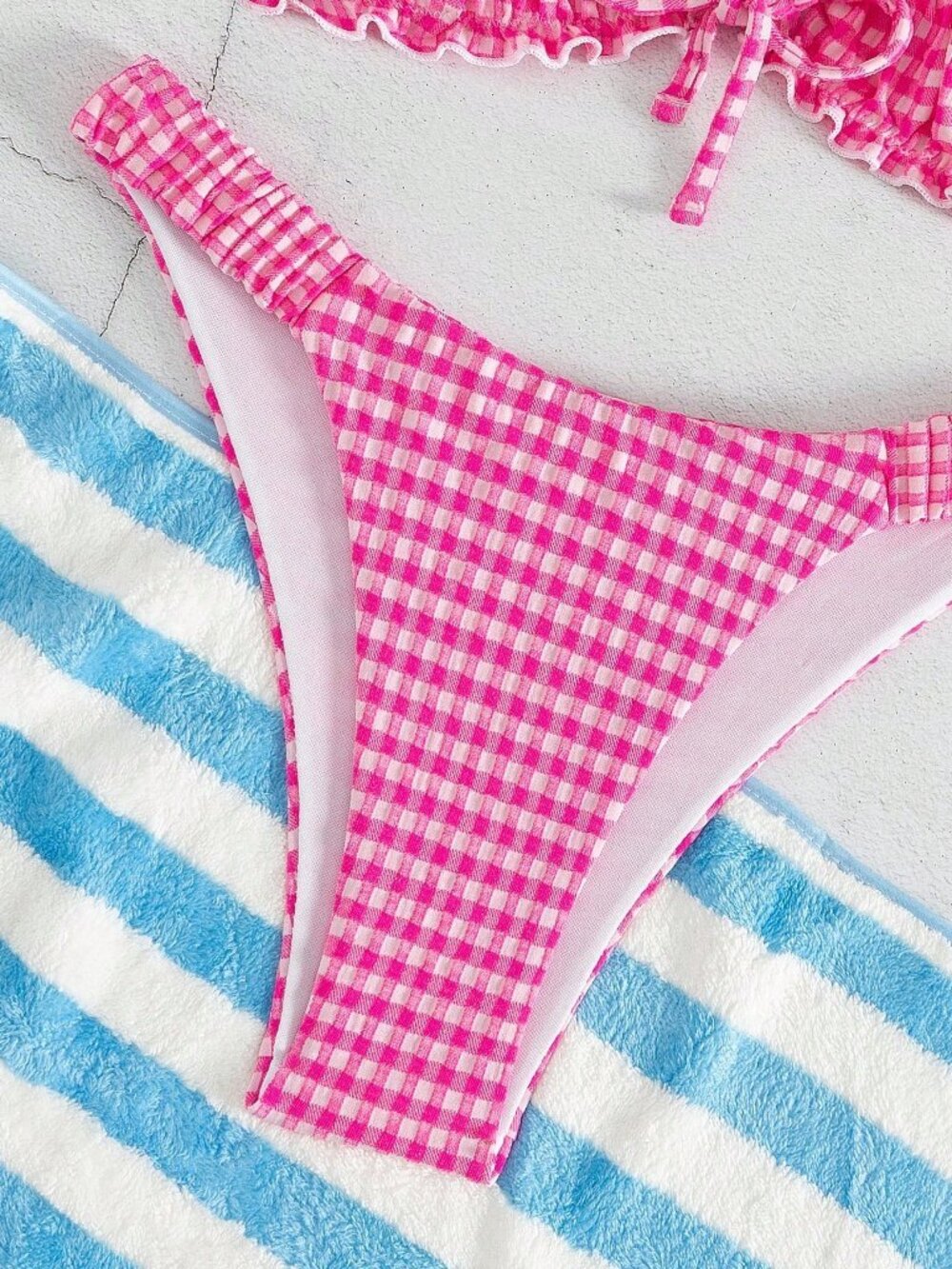 Pink Casual Women's Ruffle Trim Bowknot Front Bikini Set - Picture 6 of 6